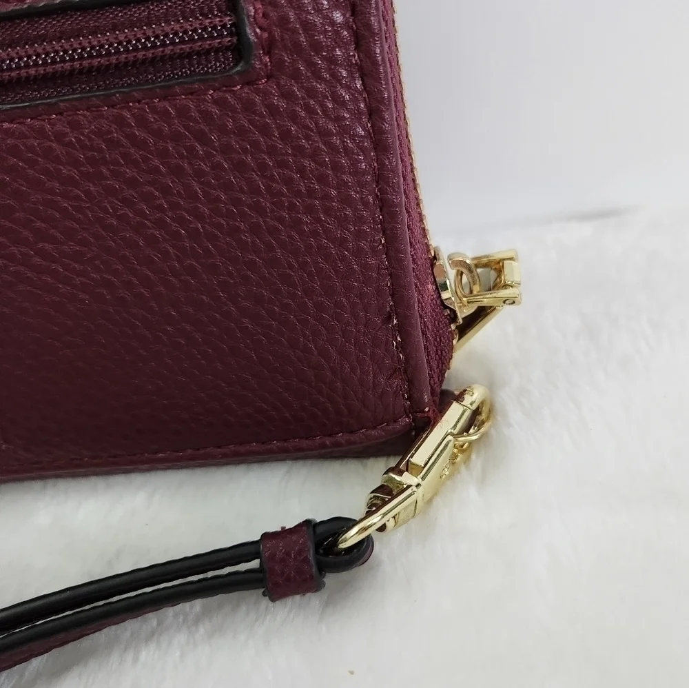 Liz Claiborne Erica Zip Around Faux Leather Gold Dark Wine Wristlet Wallet
